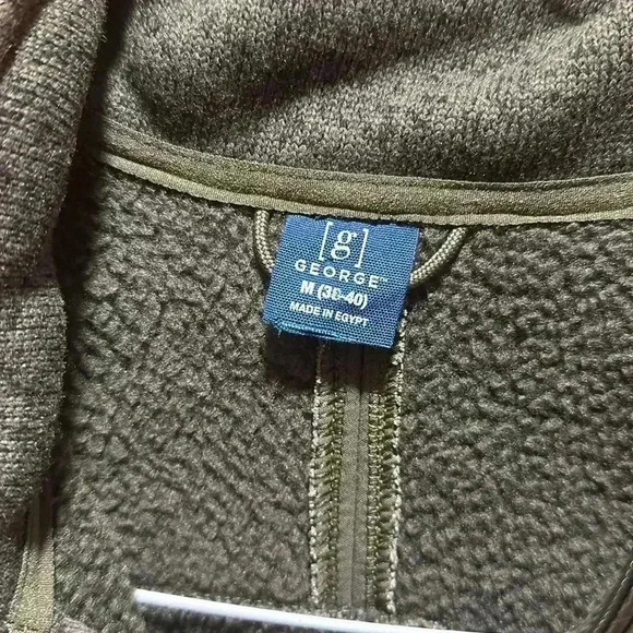 Men’s vest size medium - Picture 5 of 9